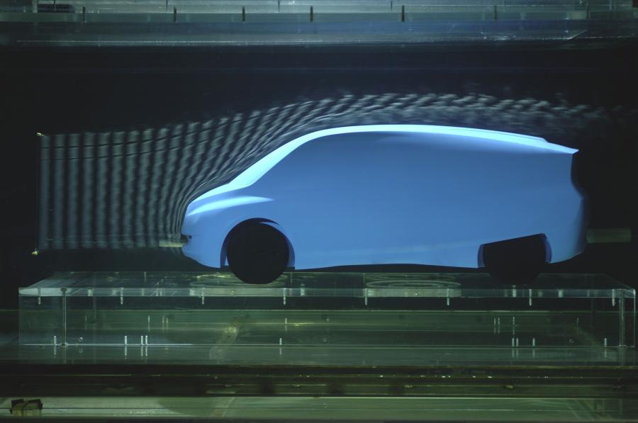  Mercedes-Benz Bionic Concept 2005 года  (фото 4 из 22)